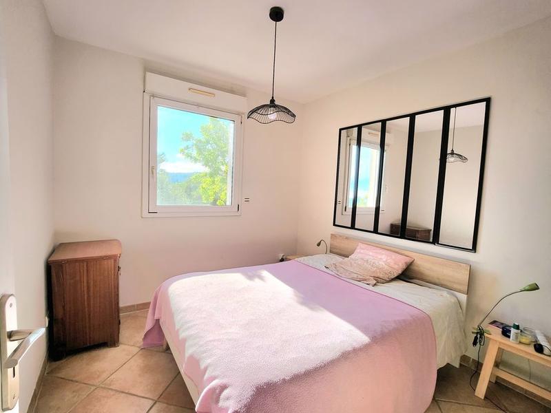 Maison - 215 m² - 8 pièces