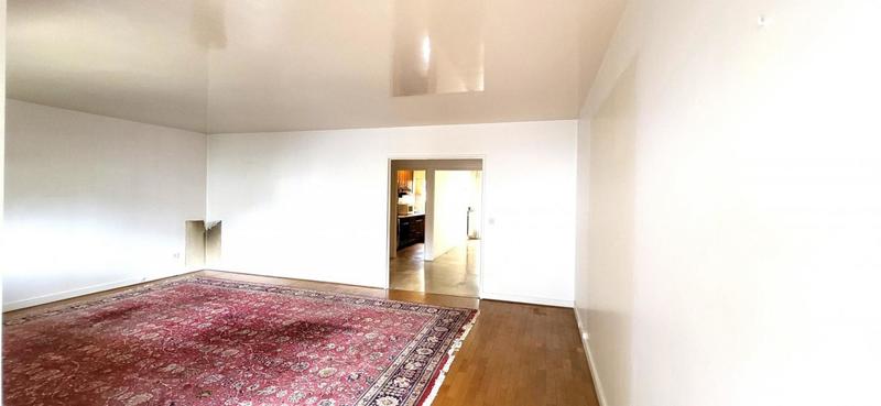 Appartement - 127 m² - 6 pièces