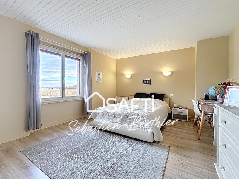 Maison - 190 m² - 6 pièces