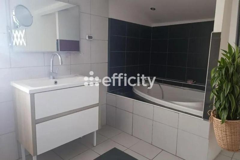 Maison - 154 m² - 6 pièces