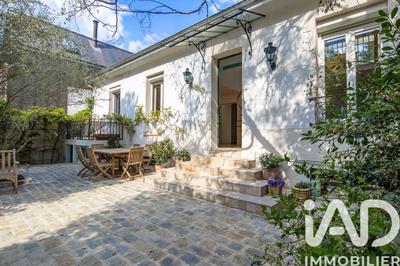 Maison - 192 m² - 6 pièces