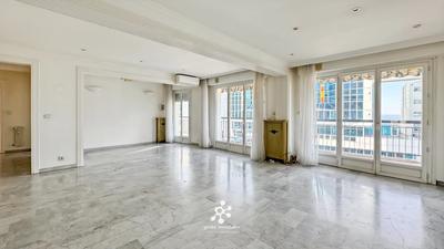 Appartement - 115 m² - 4 pièces