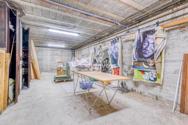 Maison traditionnelle - 270 m² - 10 pièces