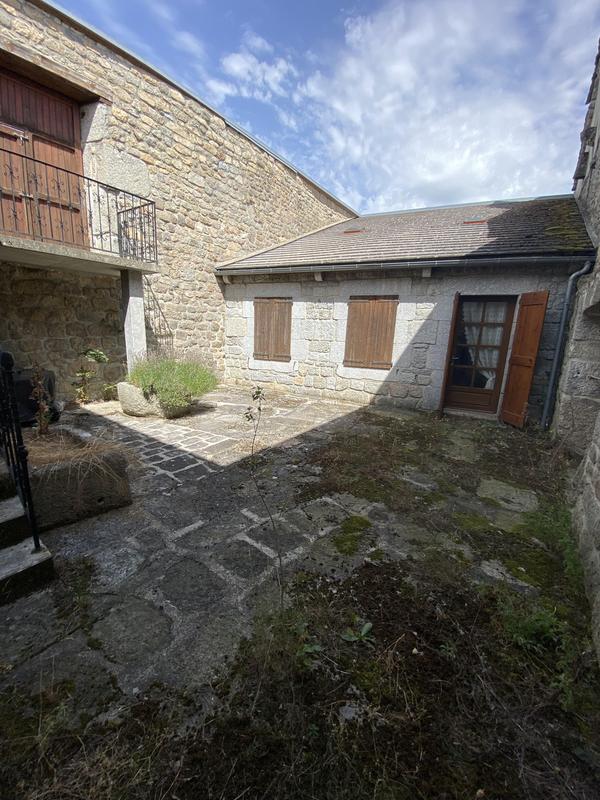 Corps de ferme - 100 m² - 5 pièces