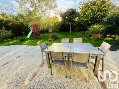 Maison - 145 m² - 8 pièces