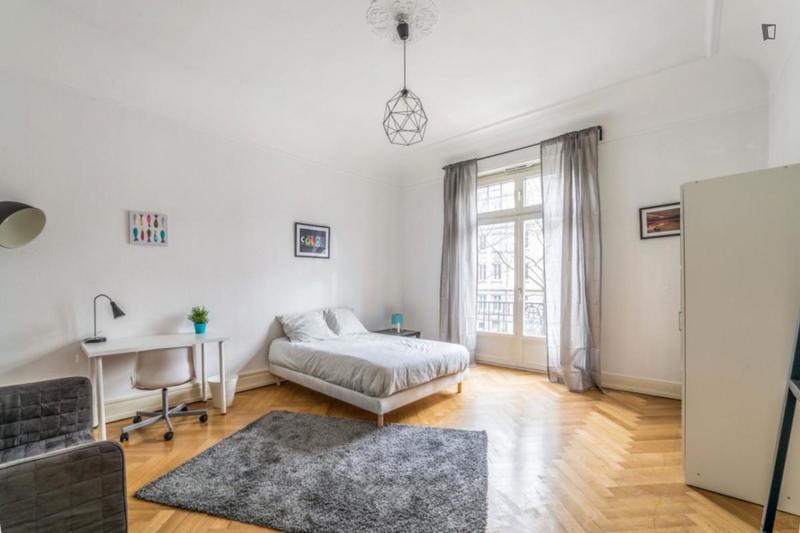 Chambre - 18 m² - 5 pièces