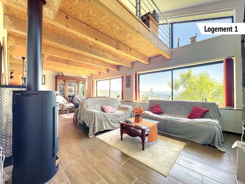 Maison - 200 m² - 6 pièces