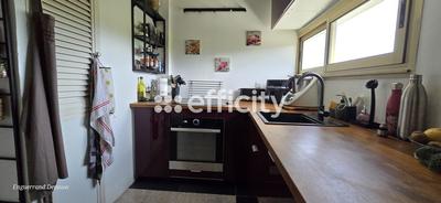 Appartement - 76 m² - 5 pièces