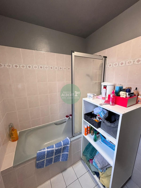 Appartement - 80 m² - 5 pièces