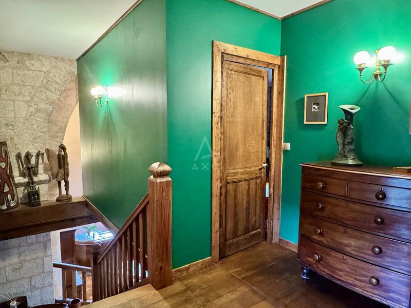 Maison - 177 m² - 5 pièces