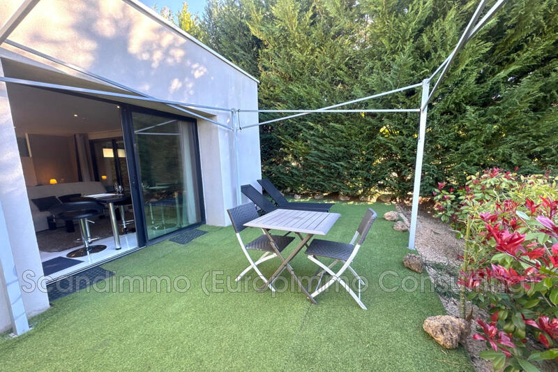 Maison contemporaine - 202 m² - 5 pièces