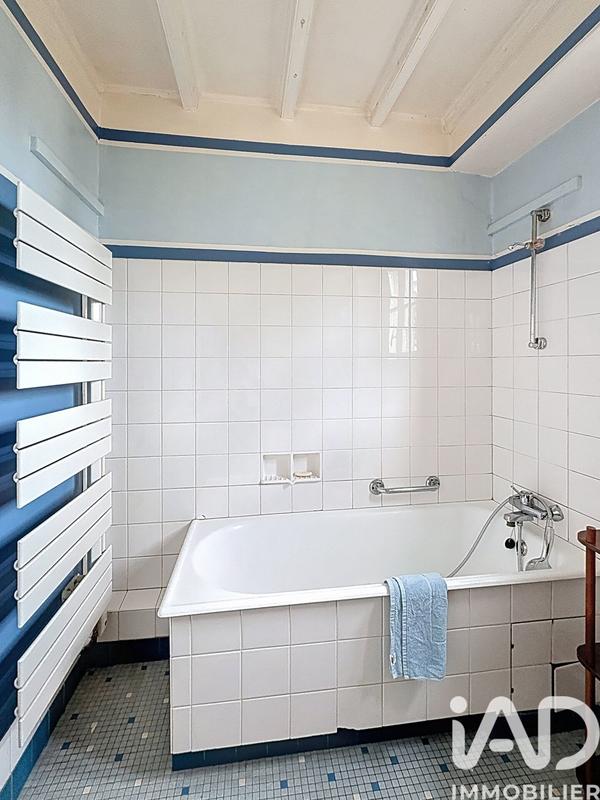 Maison - 179 m² - 7 pièces