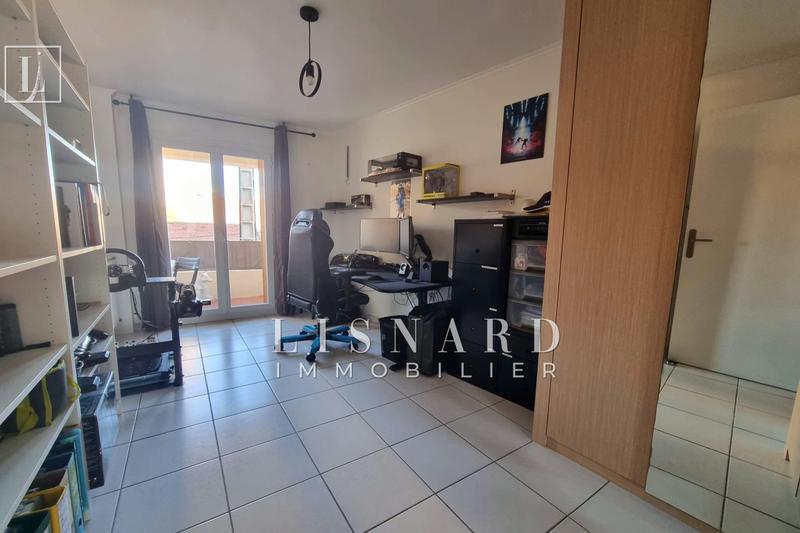 Appartement - 72 m² - 4 pièces