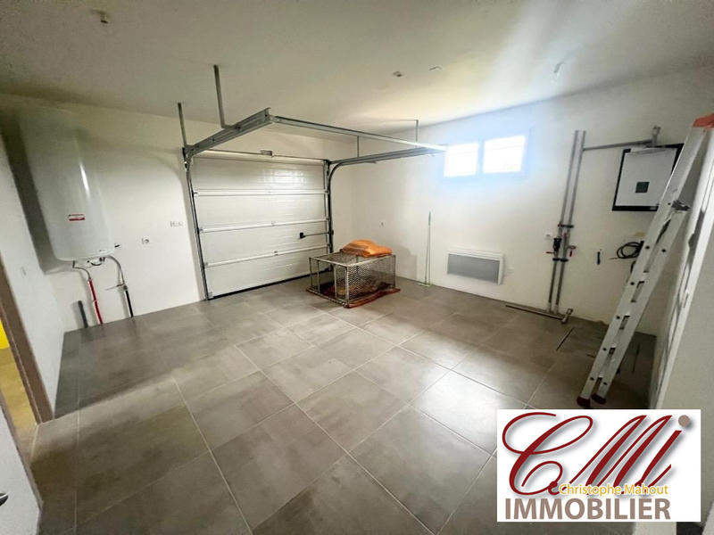 Maison - 203 m² - 8 pièces