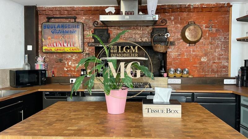 Maison - 185 m² - 6 pièces