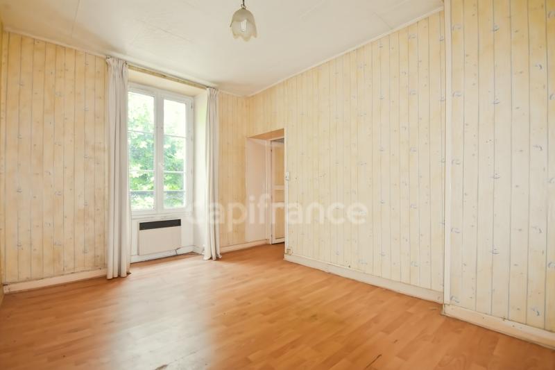 Maison - 99 m² - 5 pièces