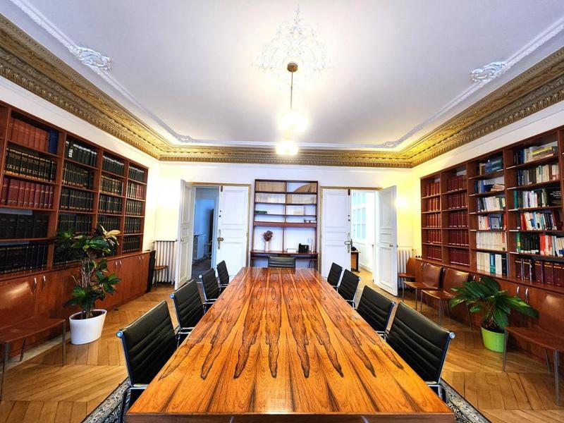 Bureau - 300 m² - 10 pièces