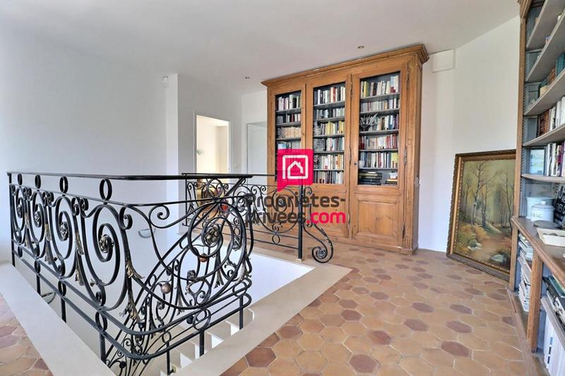 Propriété - 200 m² - 6 pièces