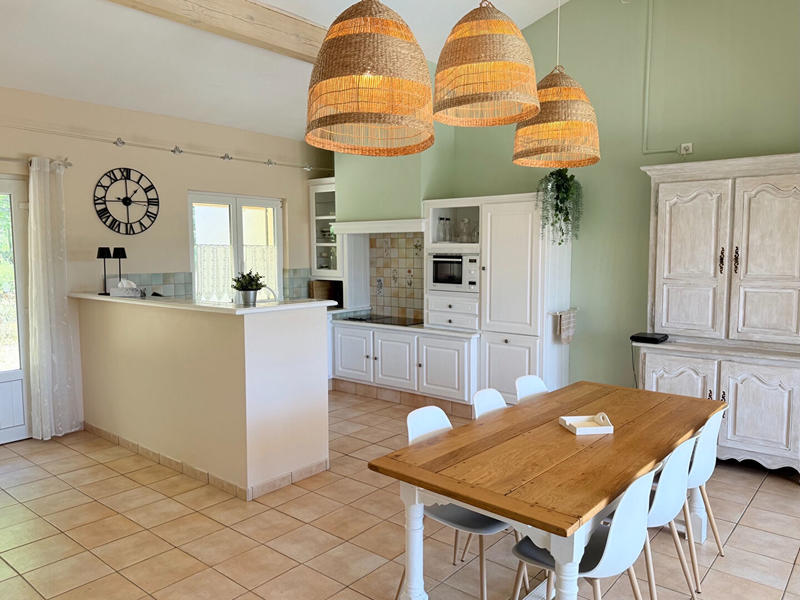 Maison - 154 m² - 8 pièces