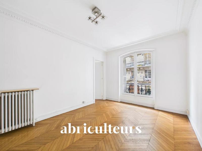 Appartement - 99 m² - 4 pièces