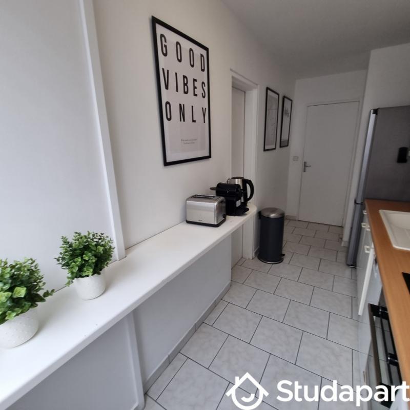 Chambre - 14 m² - 1 pièce