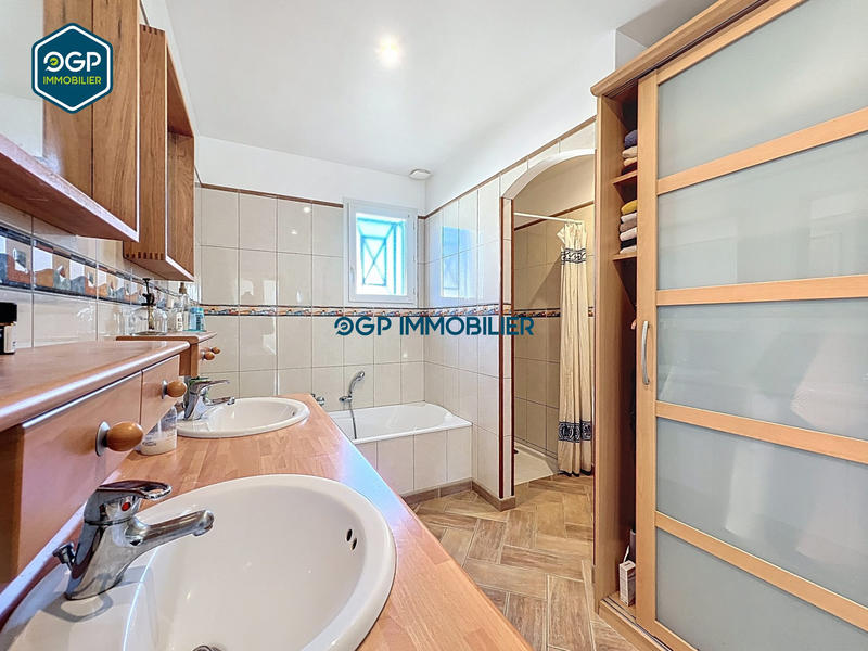 Maison - 125 m² - 4 pièces