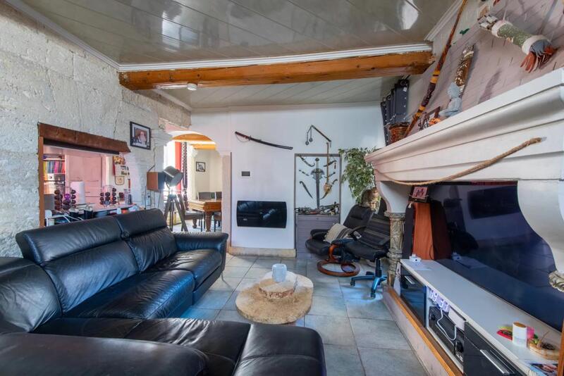 Maison ancienne - 140 m² - 8 pièces