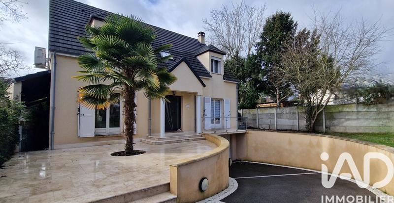 Maison - 145 m² - 5 pièces