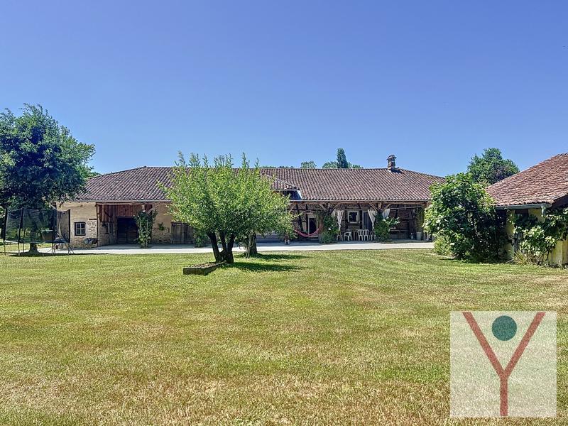 Ferme - 232 m² - 8 pièces