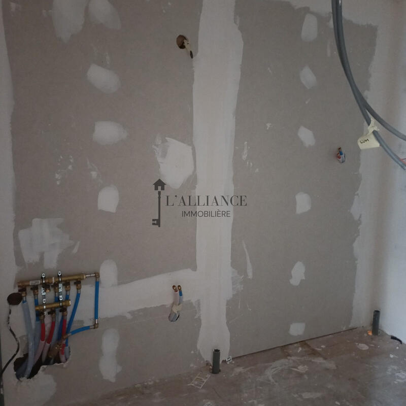 Maison - 240 m² - 10 pièces