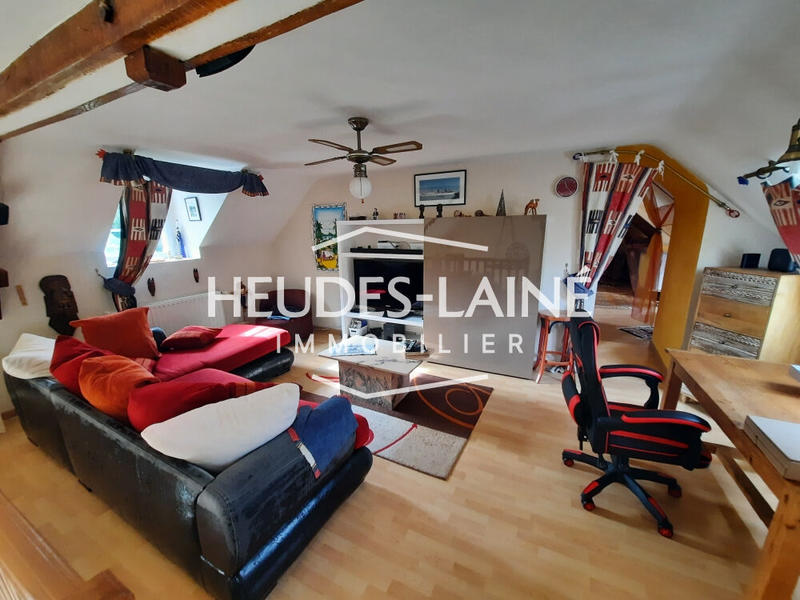 Maison - 201 m² - 7 pièces