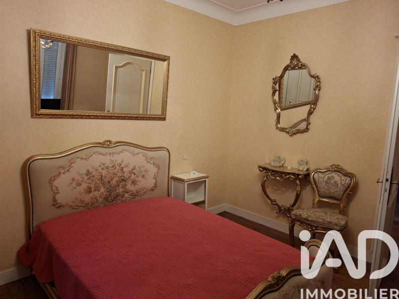 Maison - 248 m² - 7 pièces