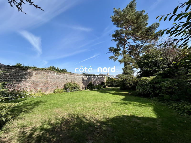 Maison - 350 m² - 11 pièces