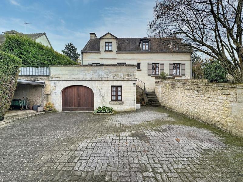 Maison - 187 m² - 6 pièces