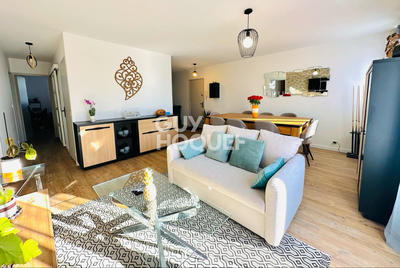 Appartement - 84 m² - 4 pièces