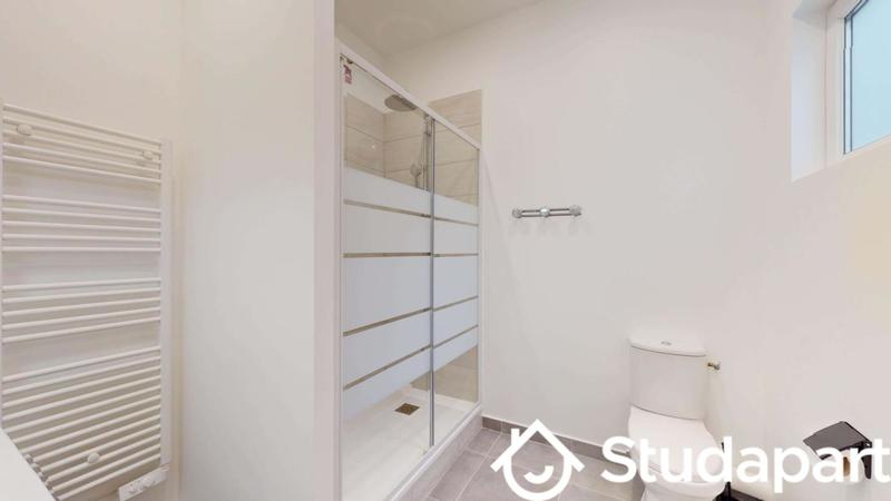 Chambre - 11 m² - 1 pièce