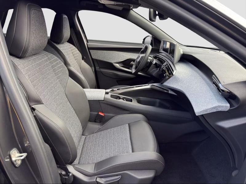 Peugeot 3008 III 1.2 Hybrid 145 Gt E-Dcs6