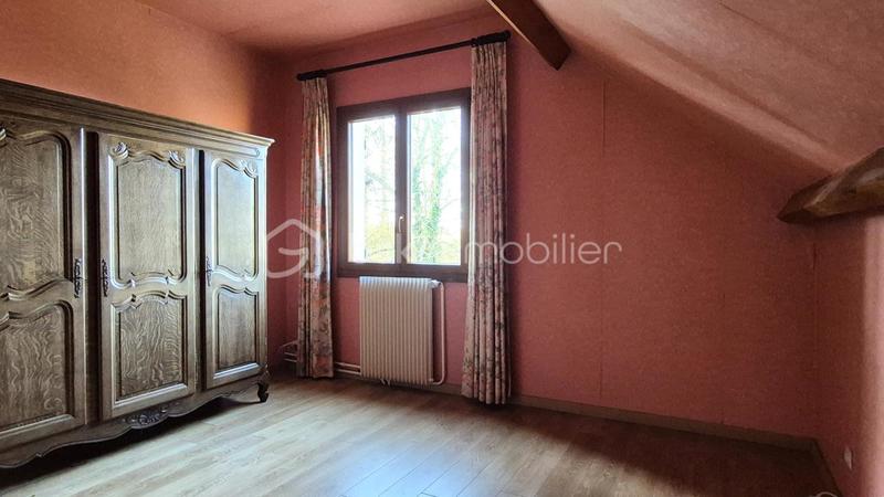 Maison traditionnelle - 201 m² - 7 pièces