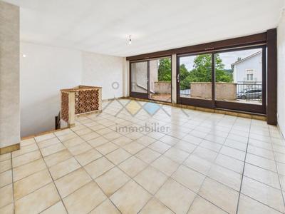 Maison - 137 m² - 4 pièces