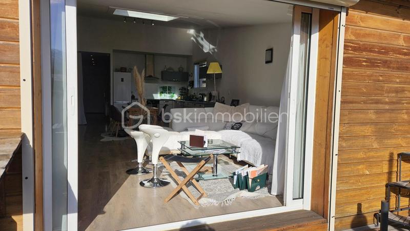 Appartement - 82 m² - 3 pièces