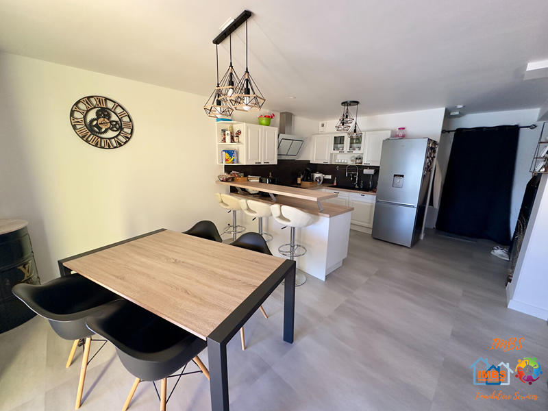 Maison - 95 m² - 4 pièces