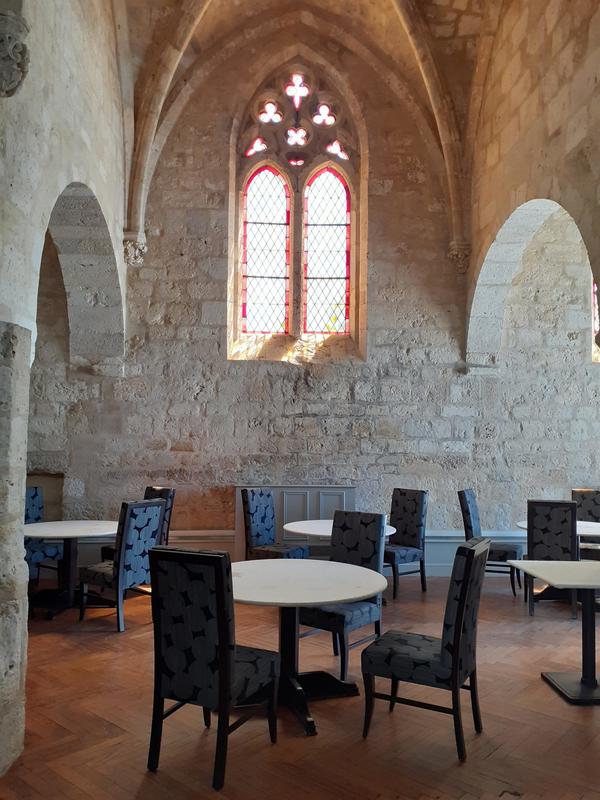 Maison - 718 m² - 8 pièces