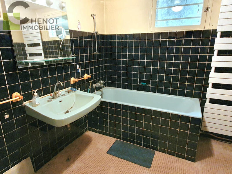 Propriété - 130 m² - 5 pièces