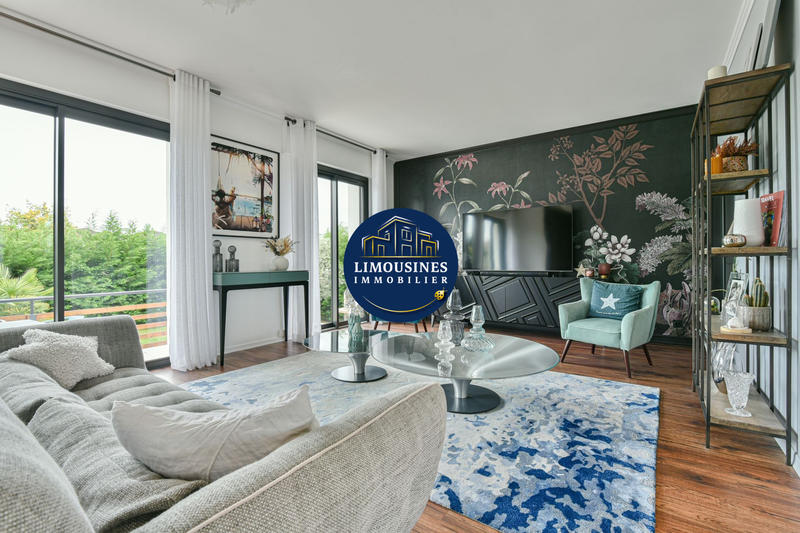 Villa - 322 m² - 11 pièces