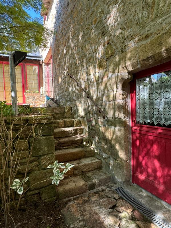 Demeure - 190 m² - 6 pièces