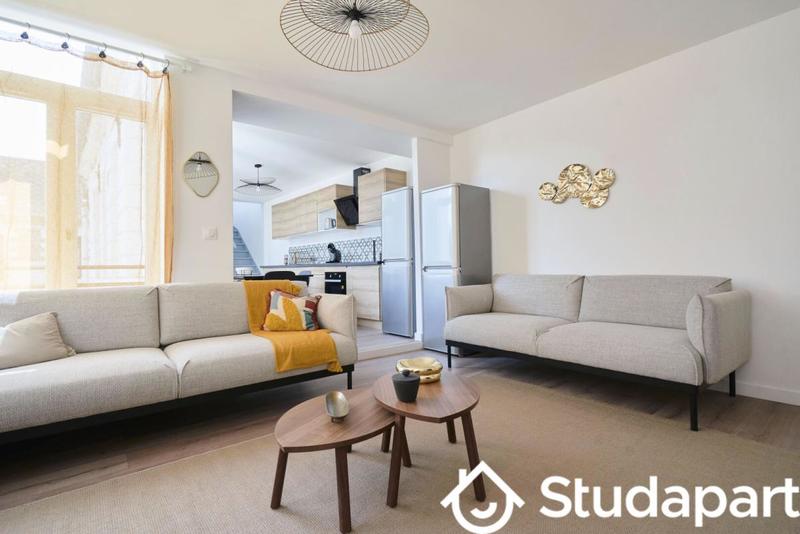 Chambre - 10 m² - 1 pièce