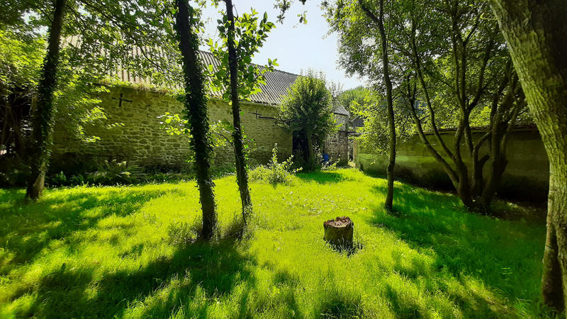 Maison - 260 m² - 10 pièces