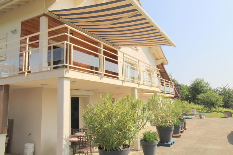 Maison - 200 m² - 9 pièces