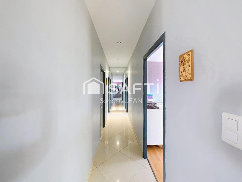 Maison - 166 m² - 6 pièces