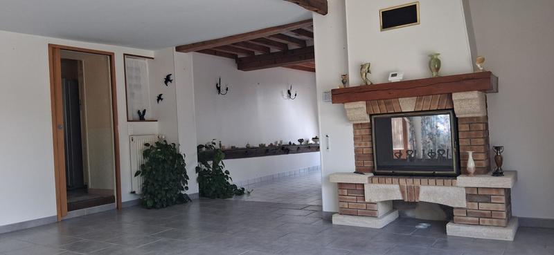 Maison - 185 m² - 6 pièces